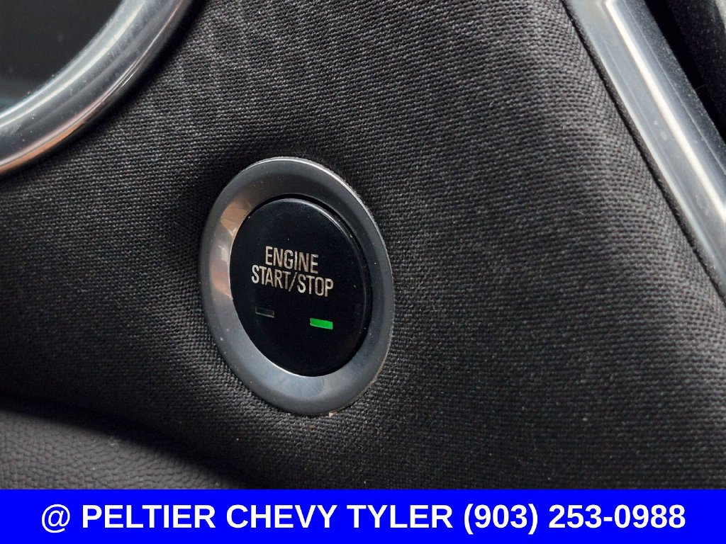 Used 2018 Chevrolet Malibu LT FWD image 23