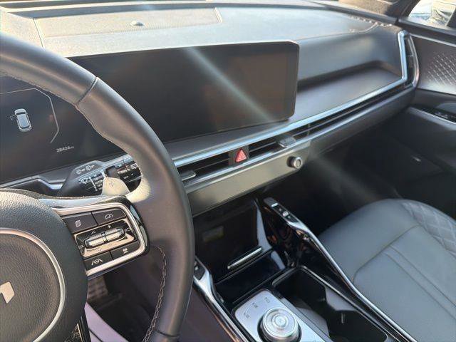 Used 2025 Kia Sorento SX Prestige image 15