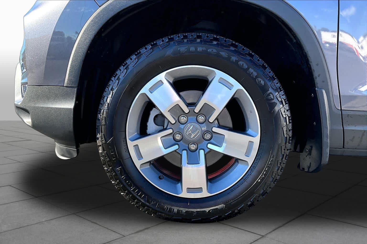 Certified 2025 Honda Ridgeline RTL image 10