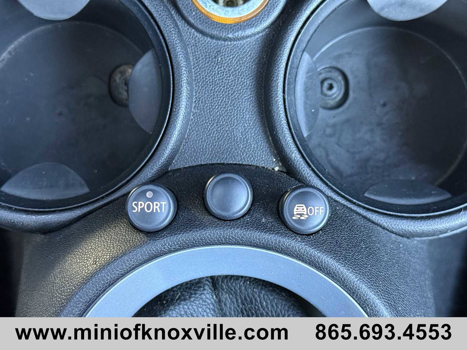 Used 2012 MINI Cooper Convertible image 28