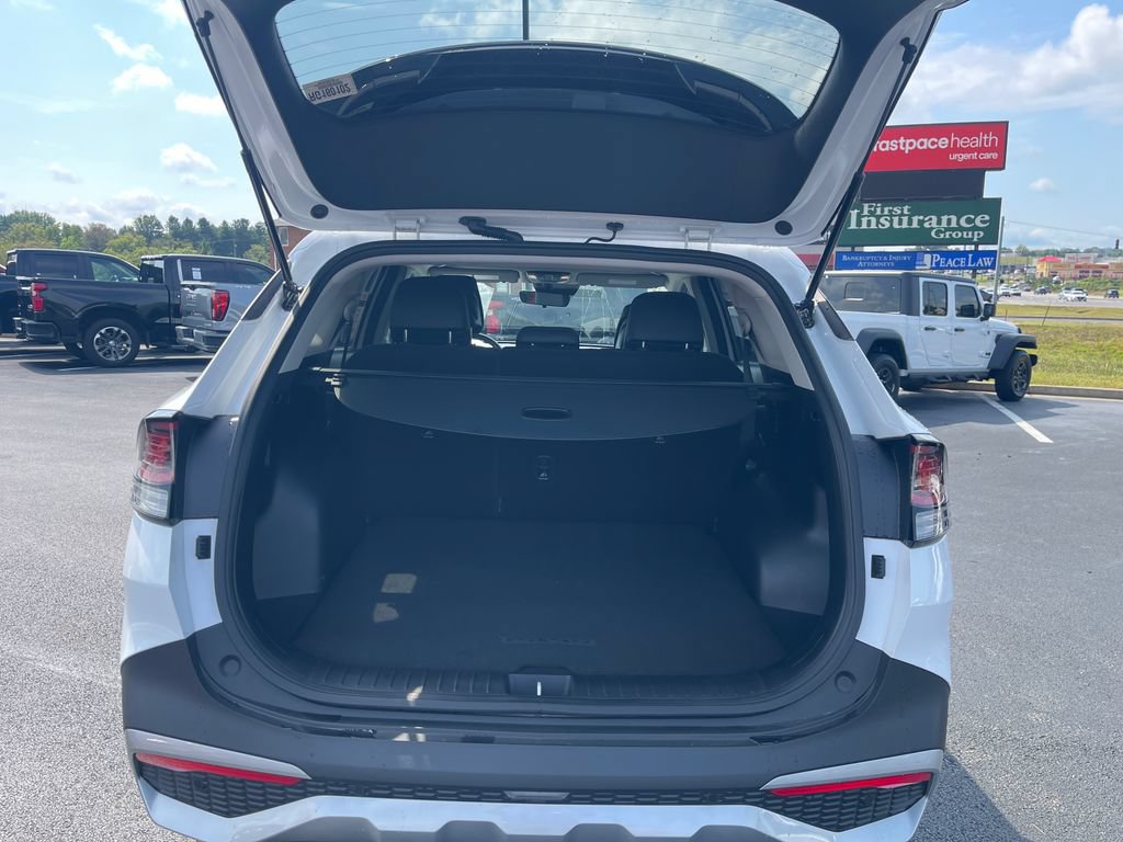 Used 2024 Kia Sportage EX AWD/4WD image 9