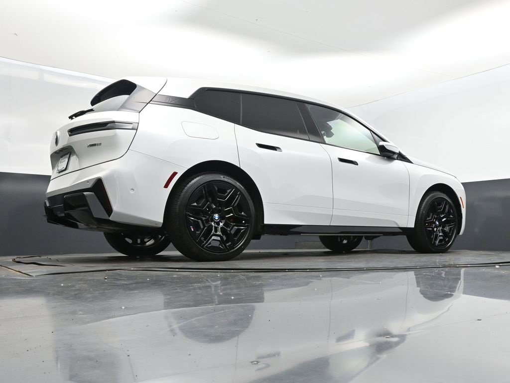 New 2026 BMW iX xDrive60 w/ M Sport Package image 43