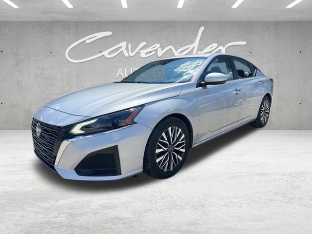 Used 2023 Nissan Altima 2.5 SV