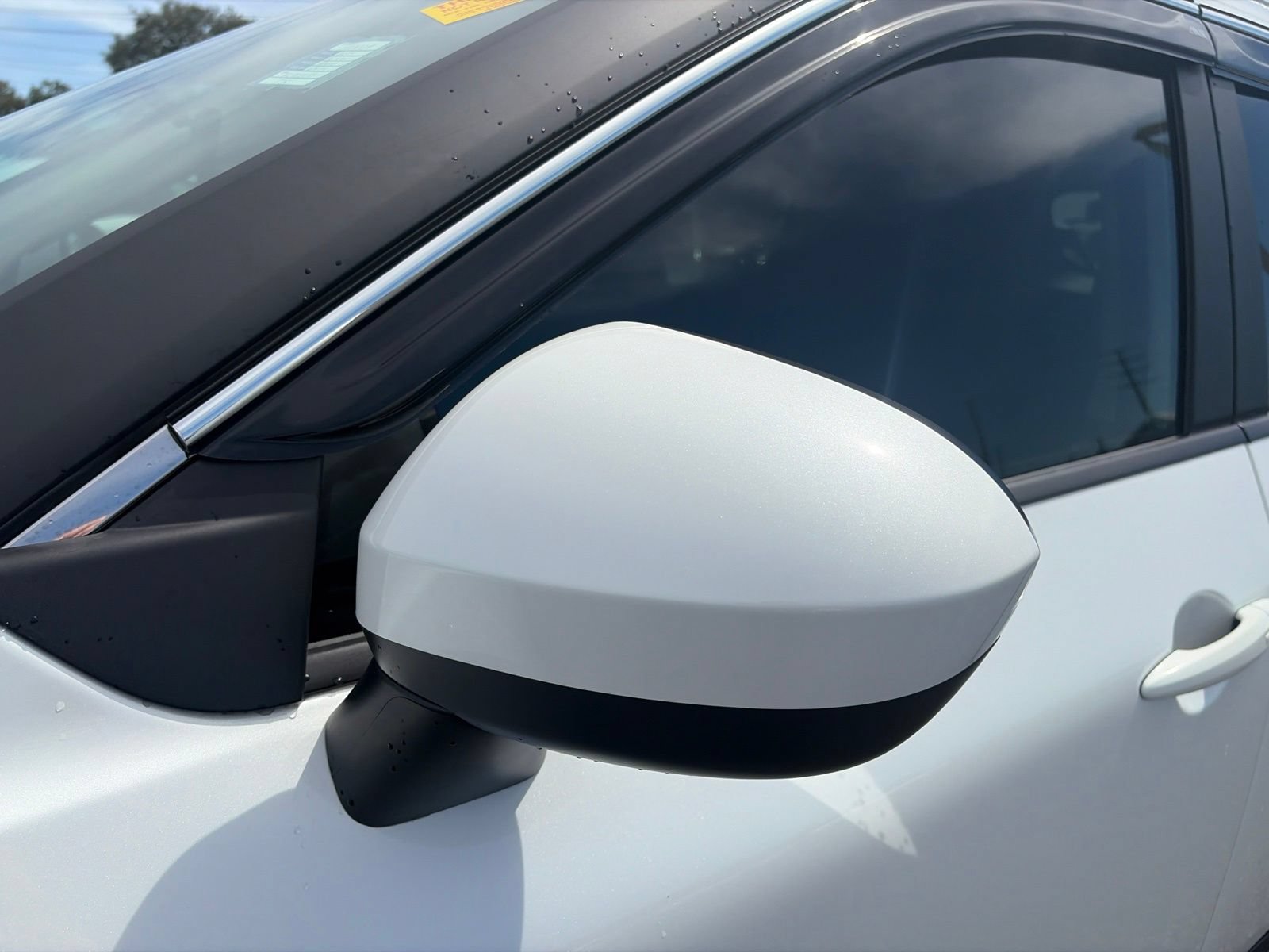 Used 2024 Nissan Rogue SV w/ SV Premium Package FWD image 13