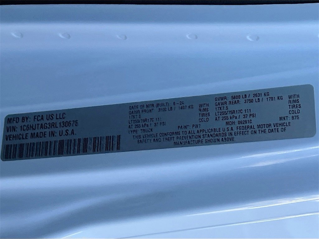 Used 2024 Jeep Gladiator Willys image 31