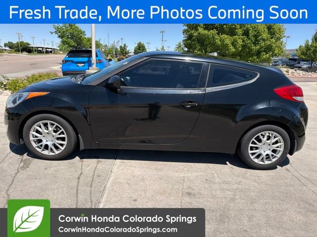Used 2013 Hyundai Veloster w/ Tech Pkg FWD image 6