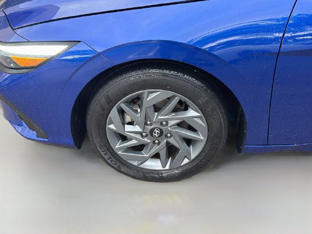 Used 2024 Hyundai Elantra SEL FWD image 29
