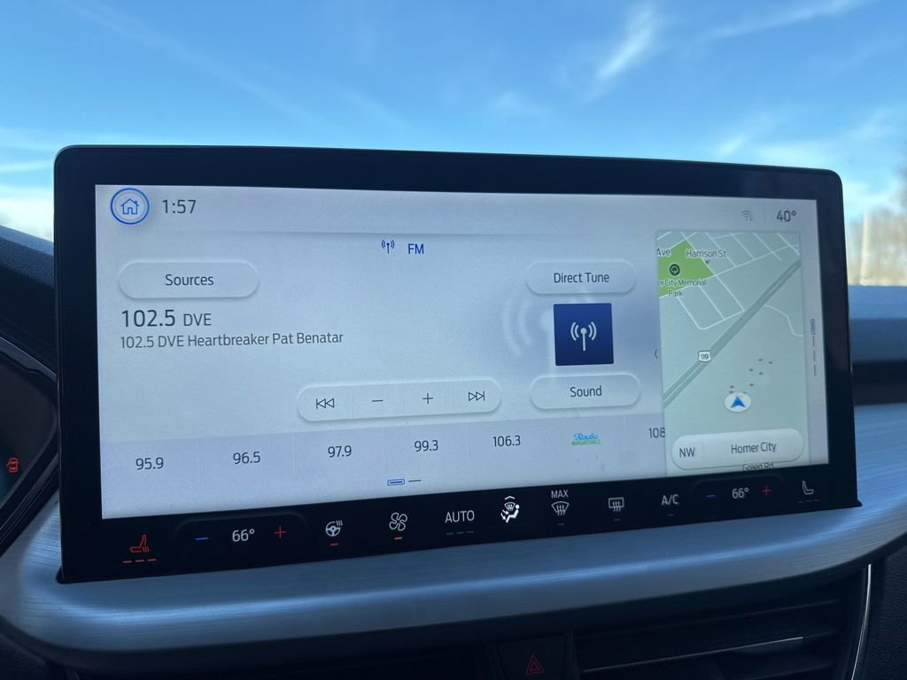 Used 2023 Ford Escape Platinum image 26