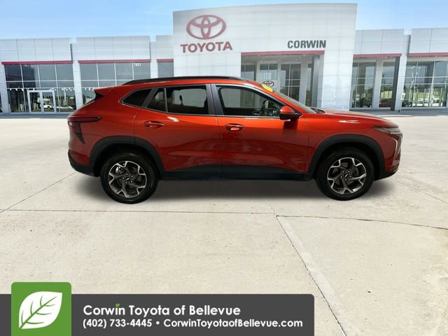 Used 2024 Chevrolet Trax LT w/ Driver Confidence Package image 9