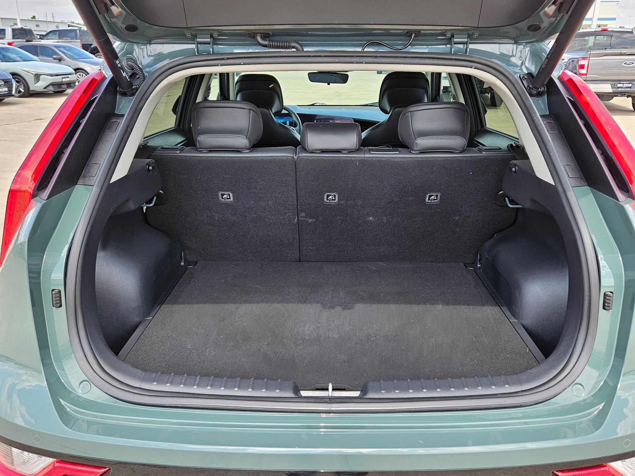 Used 2024 Kia Niro Wind FWD image 31