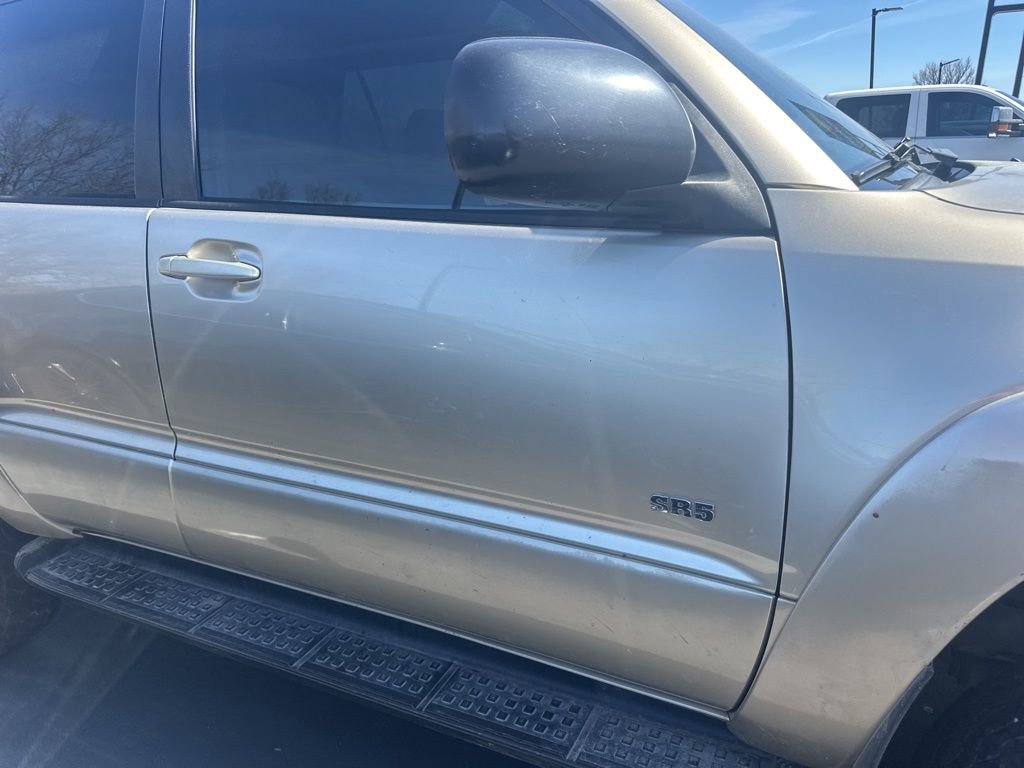 Used 2004 Toyota 4Runner Limited image 6