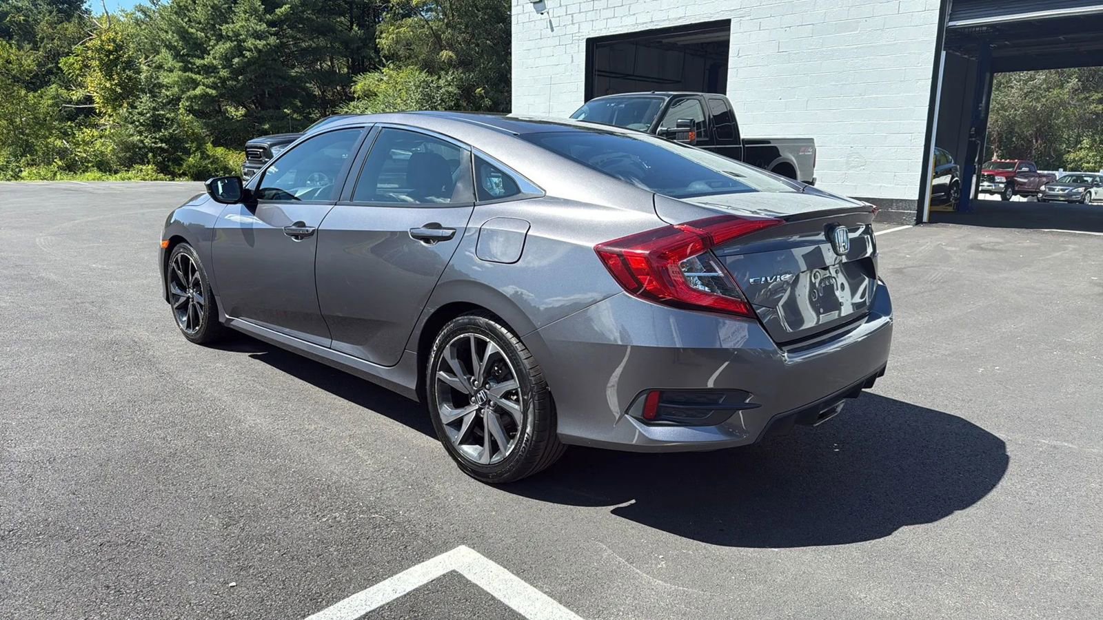 Used 2021 Honda Civic Sport image 5