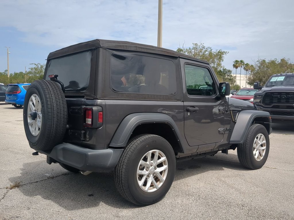 Used 2023 Jeep Wrangler Sport AWD/4WD image 5