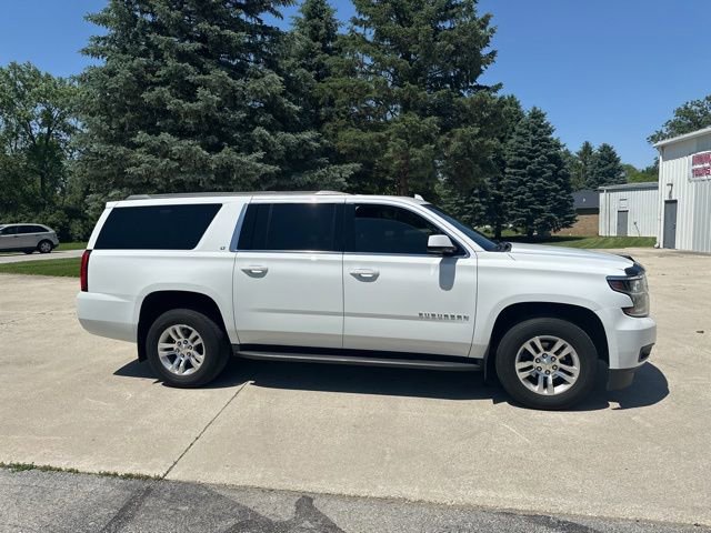 Used 2020 Chevrolet Suburban LT AWD/4WD image 3