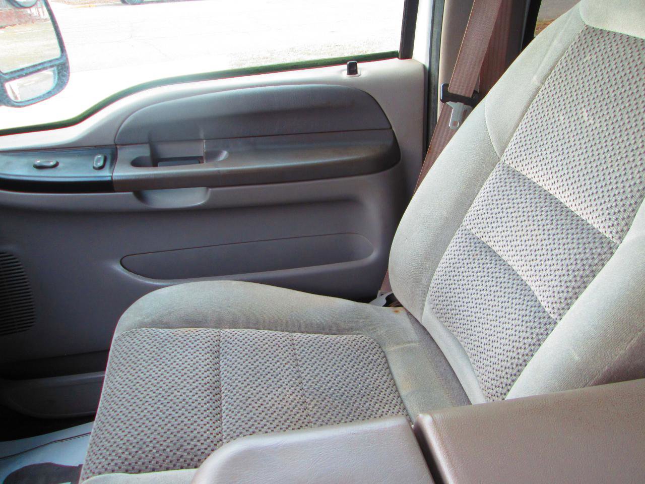 Used 2001 Ford F550 Crew Cab 176 WB XLT 4WD image 14