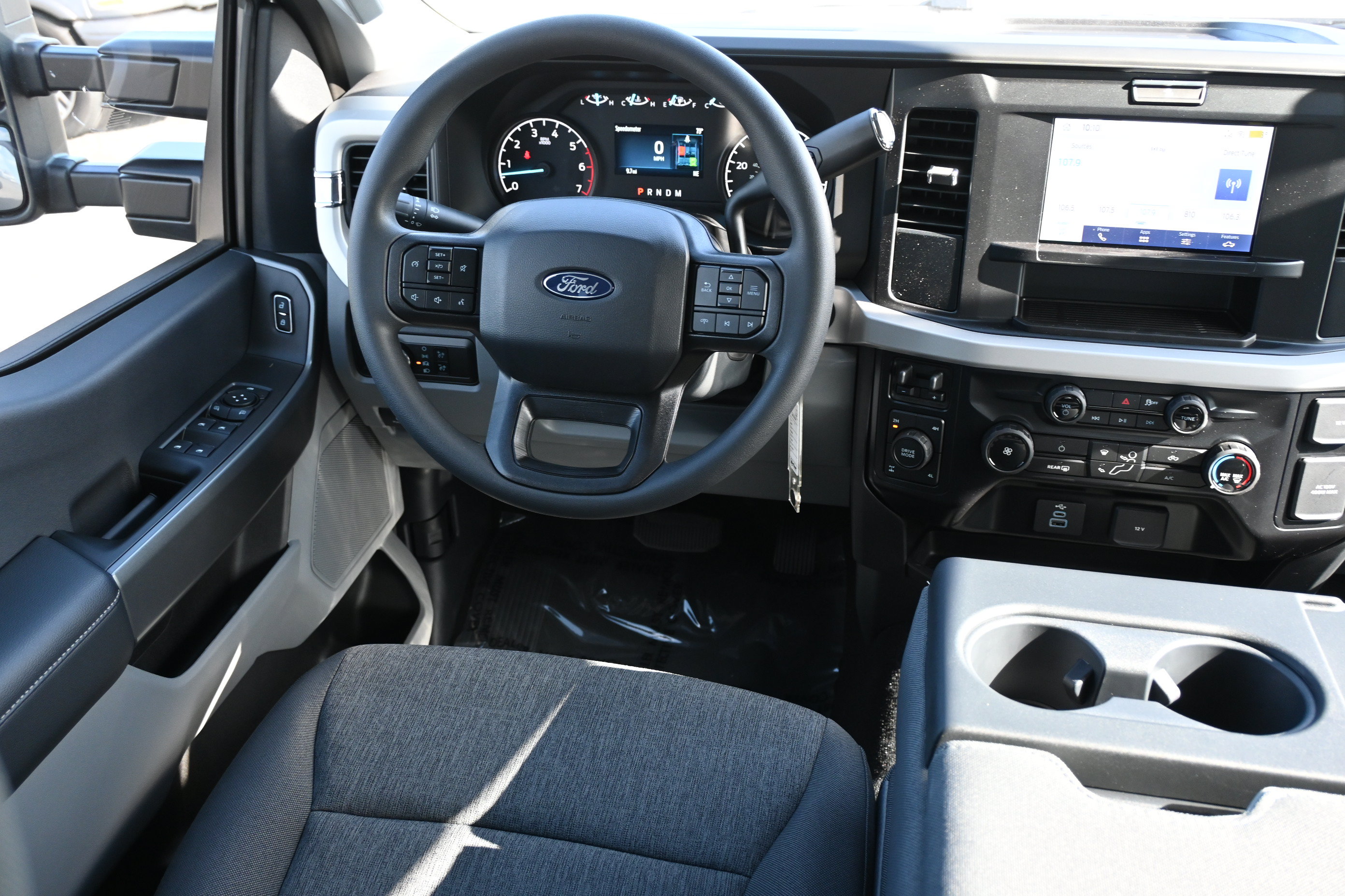 New 2027 Ford F250 XL w/ STX Appearance Package AWD/4WD image 23