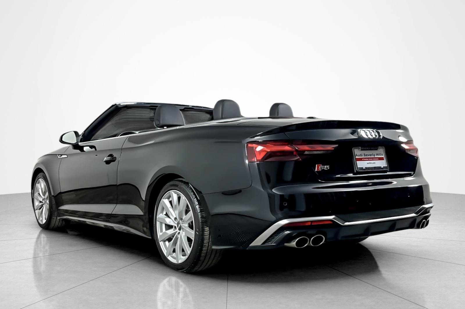 Used 2023 Audi S5 Premium Plus w/ Premium Plus Package AWD/4WD image 3