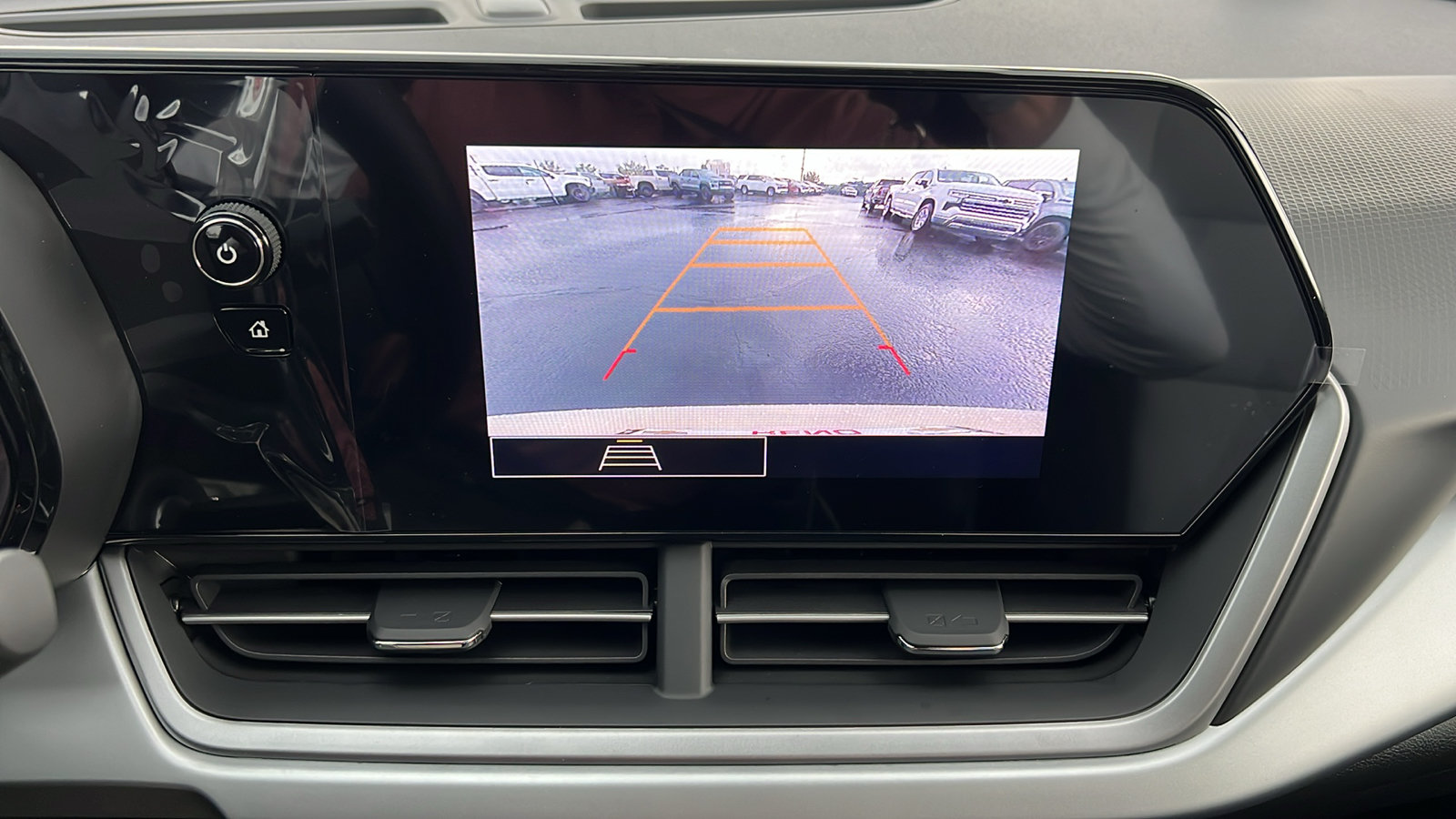 New 2026 Chevrolet Trax RS w/ Sunroof Package FWD image 22