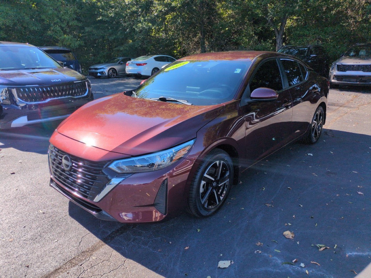 Used 2025 Nissan Sentra SV FWD image 3