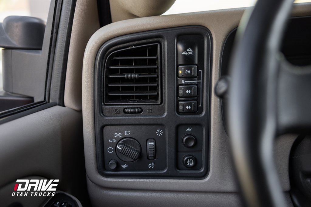 Used 2007 GMC Sierra 2500 SLT w/ Heavy-Duty Power Package image 37