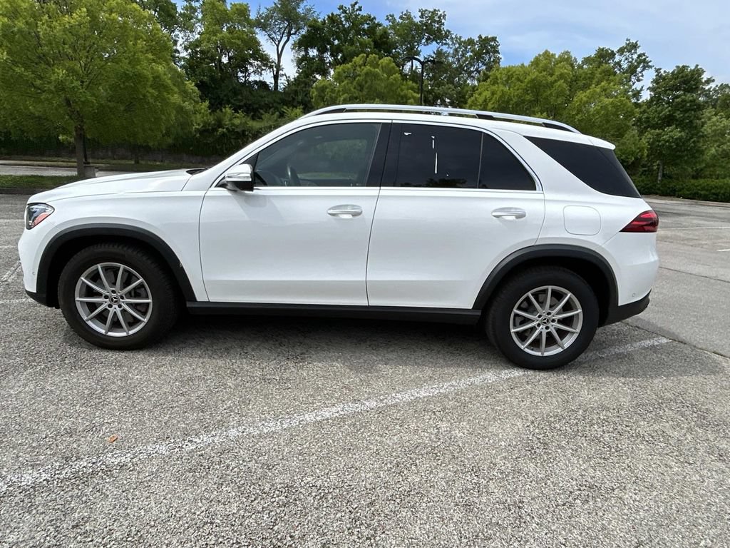 Used 2024 Mercedes-Benz GLE 450e 4MATIC image 4