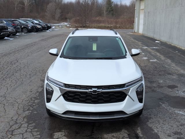 Used 2024 Chevrolet Trax LT w/ LT Convenience Package image 21