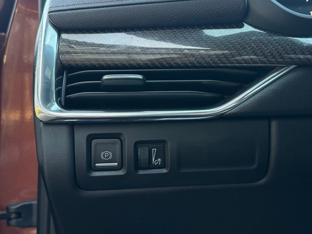 Used 2020 Cadillac XT4 Sport w/ Driver Awareness Package image 30