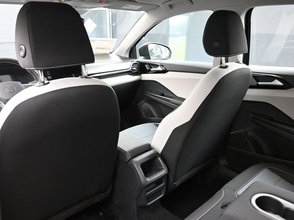 New 2025 Volkswagen Taos S image 19