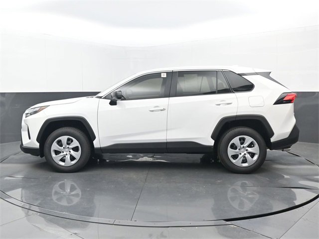 Used 2025 Toyota RAV4 LE image 21