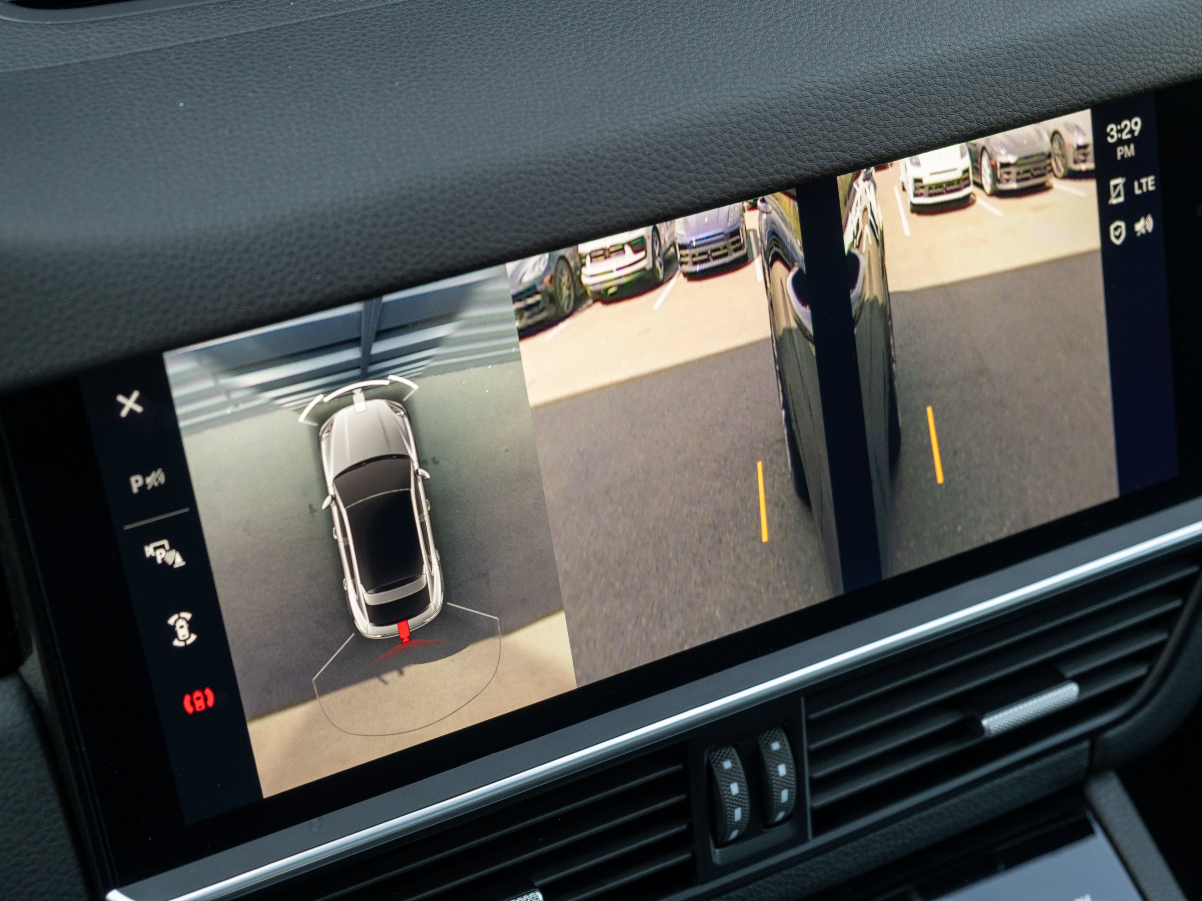 Certified 2023 Porsche Cayenne S AWD/4WD image 32