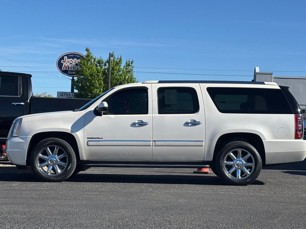 Used 2013 GMC Yukon XL Denali AWD/4WD image 48