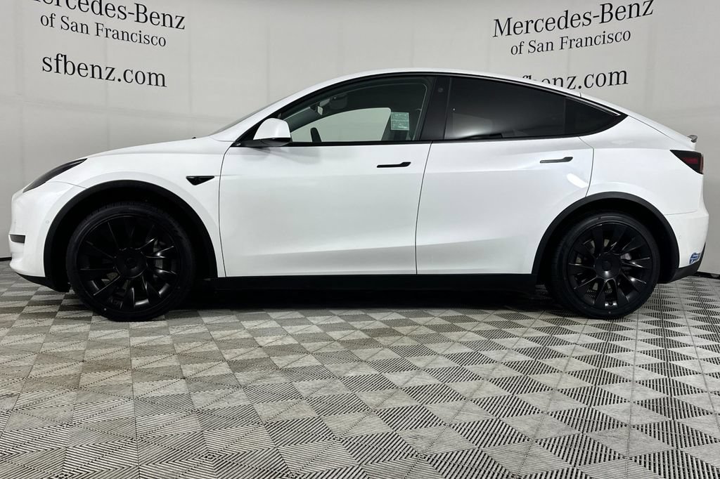 Used 2021 Tesla Model Y Long Range AWD/4WD image 7