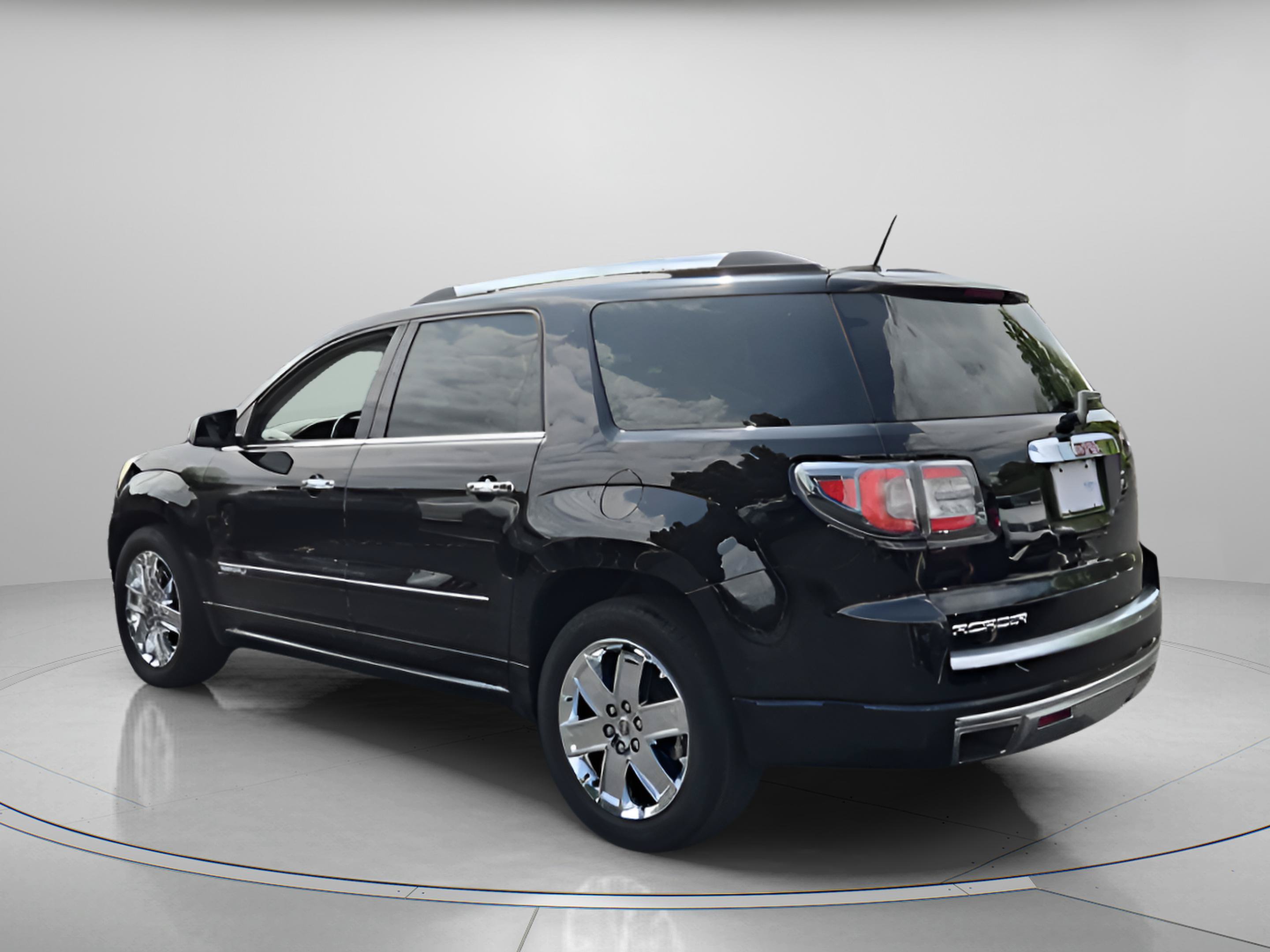 Used 2016 GMC Acadia Denali FWD image 3