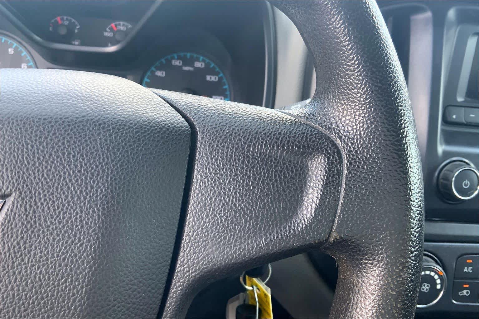 Used 2017 Chevrolet Colorado W/T RWD image 25