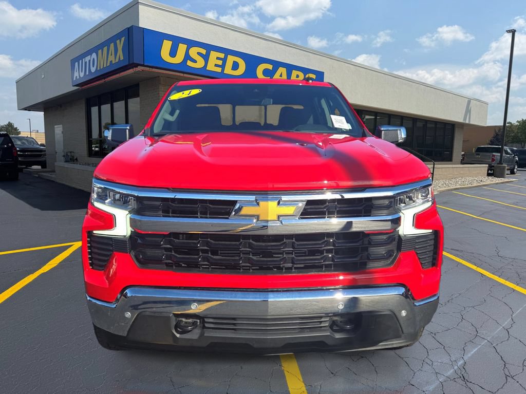 Used 2024 Chevrolet Silverado 1500 LT w/ Safety Package AWD/4WD image 3