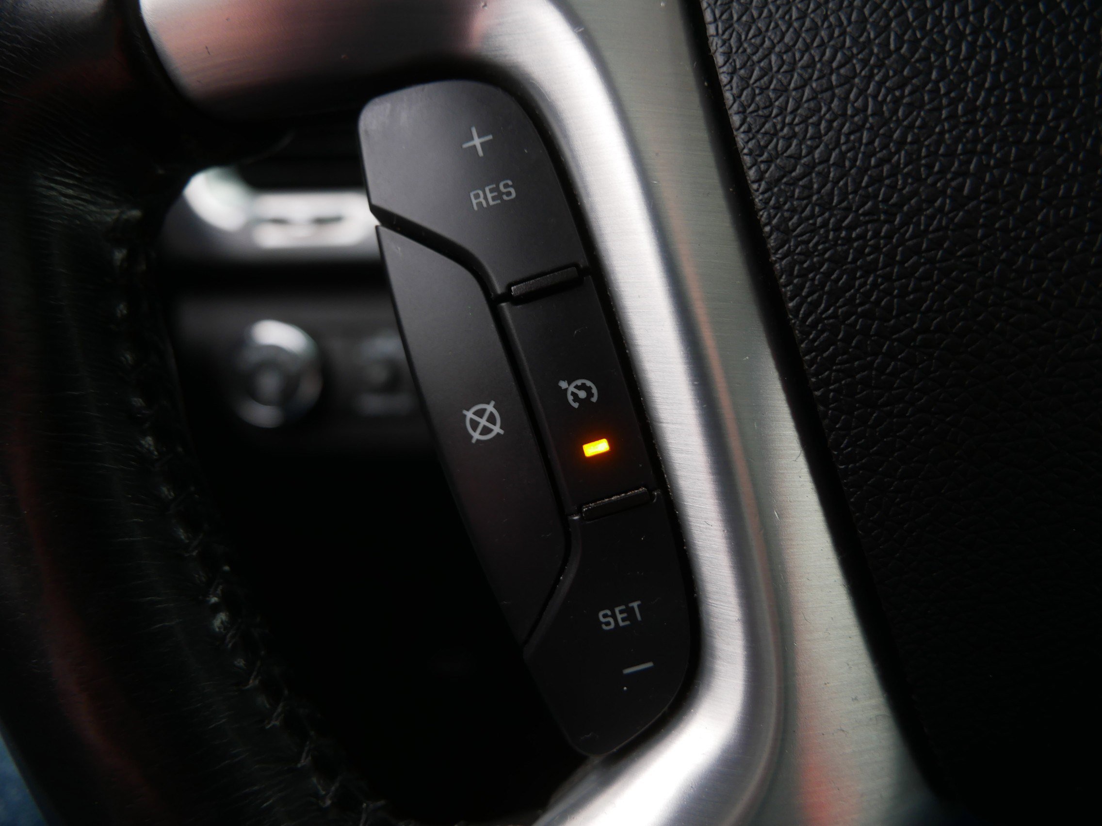 Used 2016 GMC Acadia SLT w/ Open Road Package AWD/4WD image 26