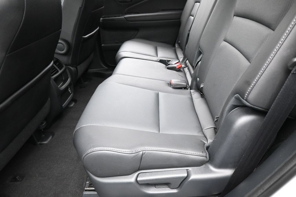 Used 2023 Honda Passport EX-L image 34