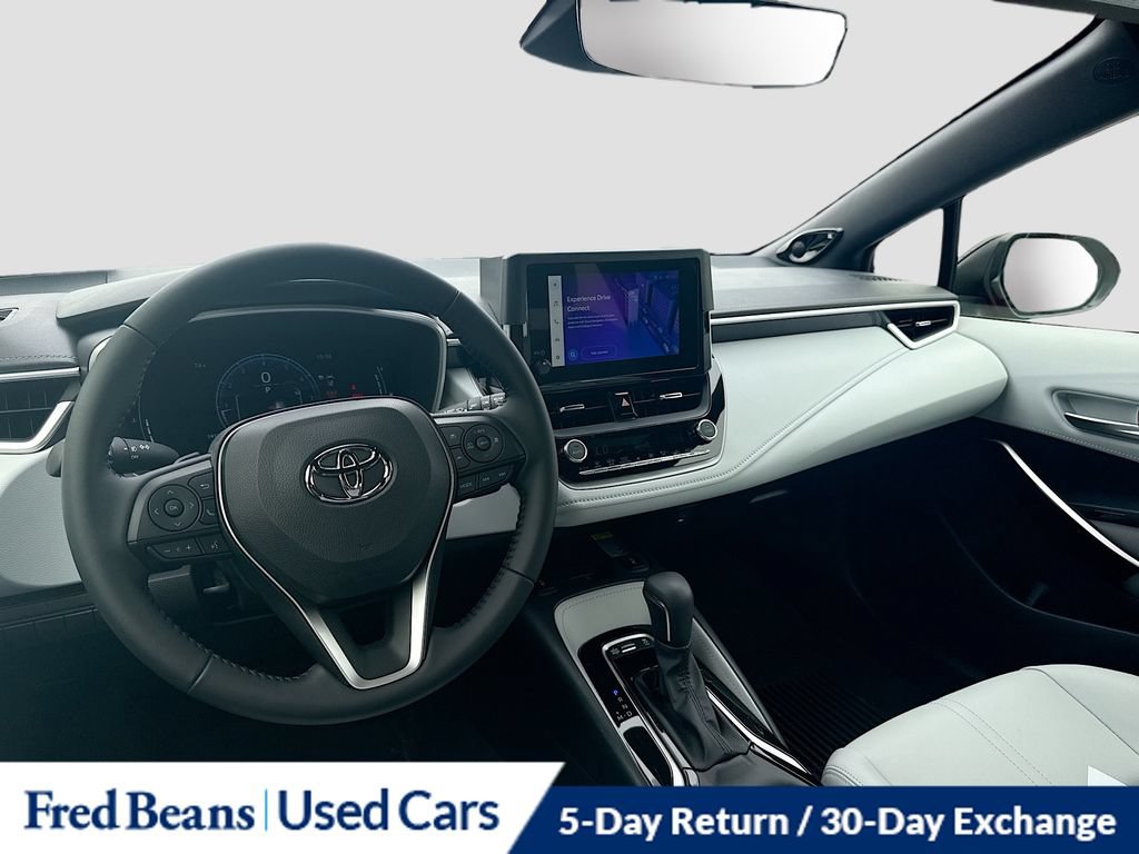 Used 2025 Toyota Corolla XSE FWD image 30