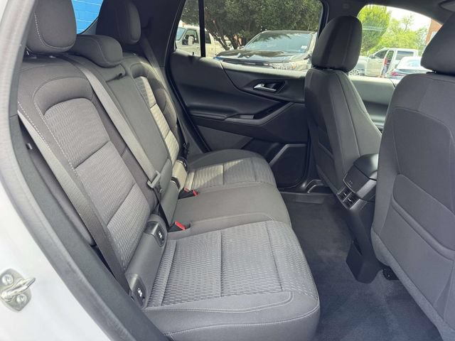 Used 2025 Chevrolet Equinox LT w/ Safety and Technology Package FWD image 10