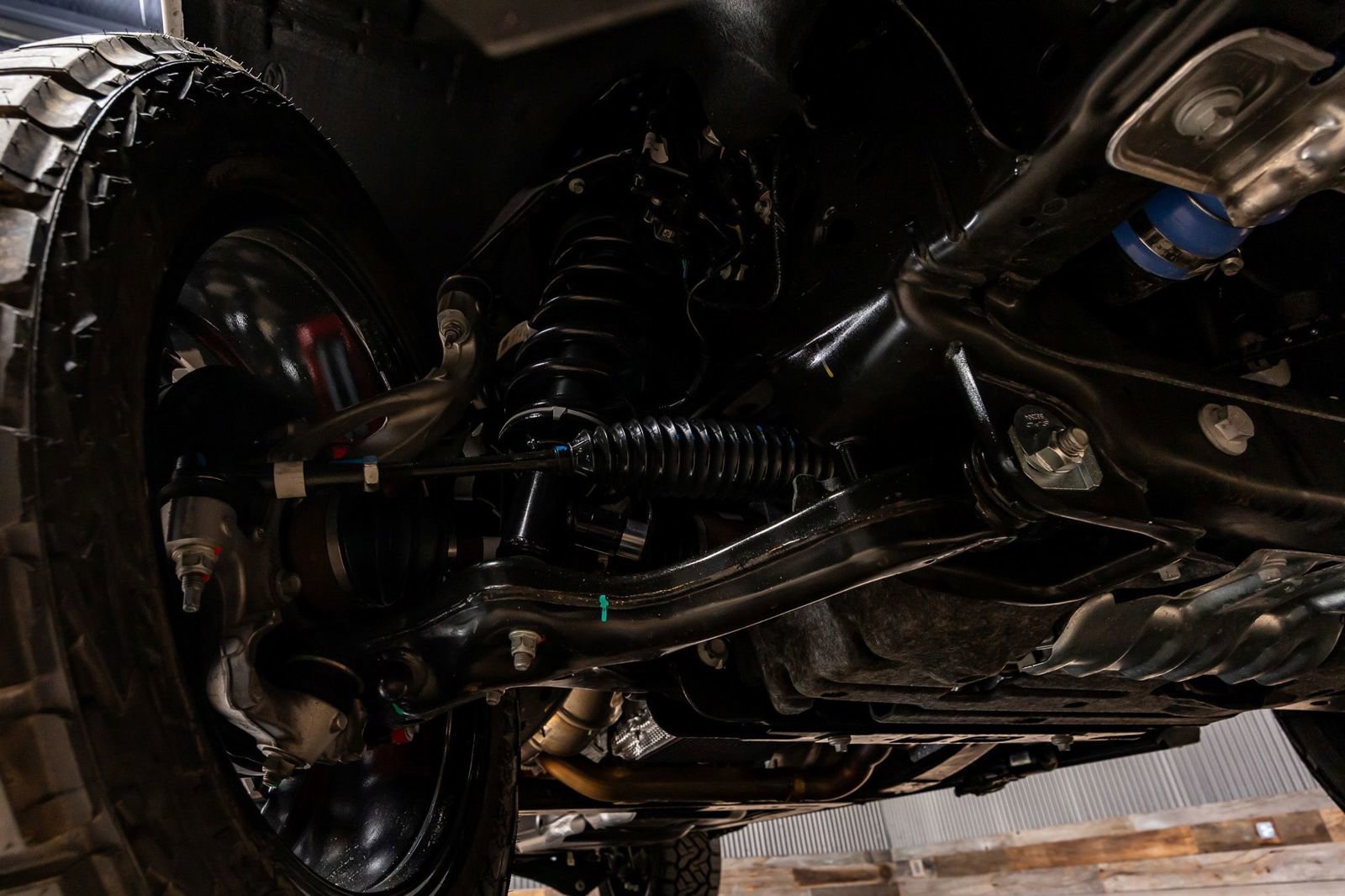 Used 2025 Ford Expedition Platinum w/ Stealth Performance Package image 14