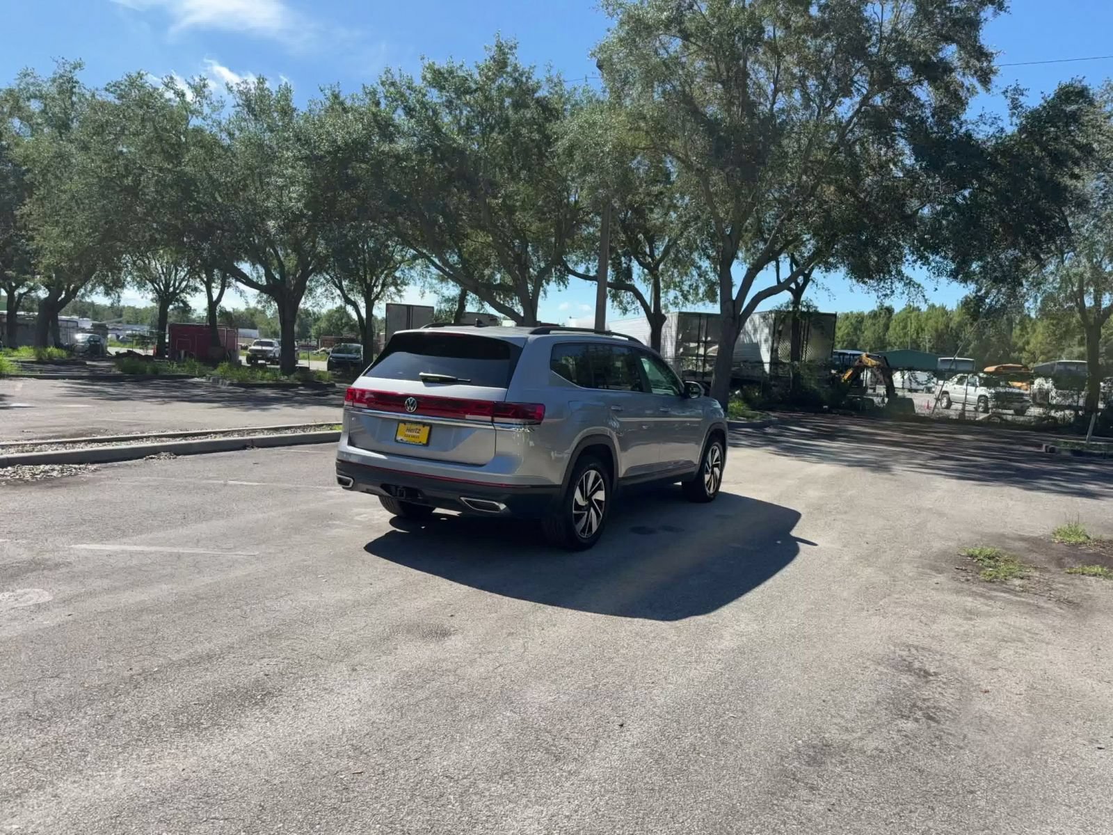Used 2026 Volkswagen Atlas SE FWD image 13