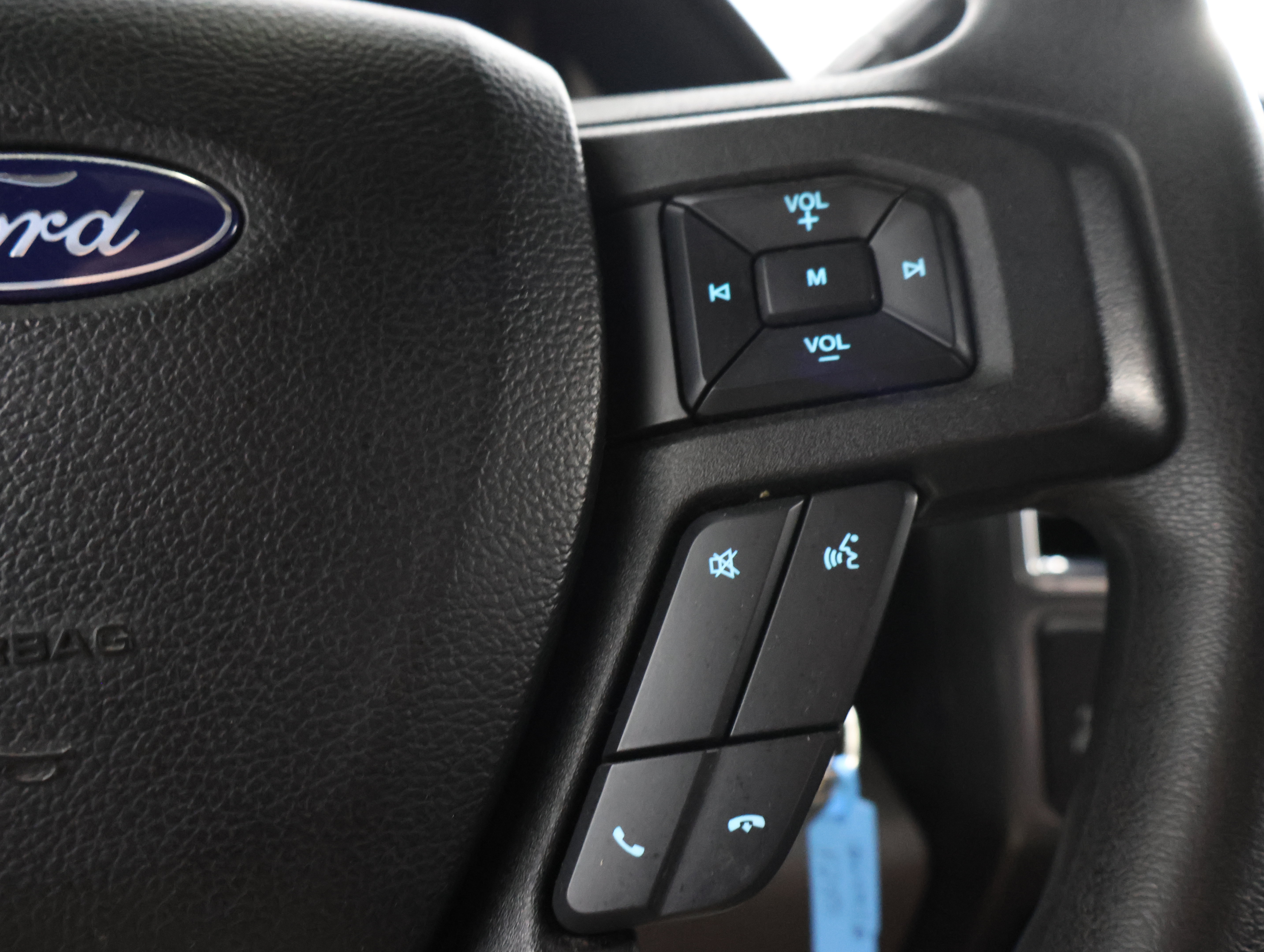 Used 2017 Ford F250 XLT w/ XLT Premium Package AWD/4WD image 14