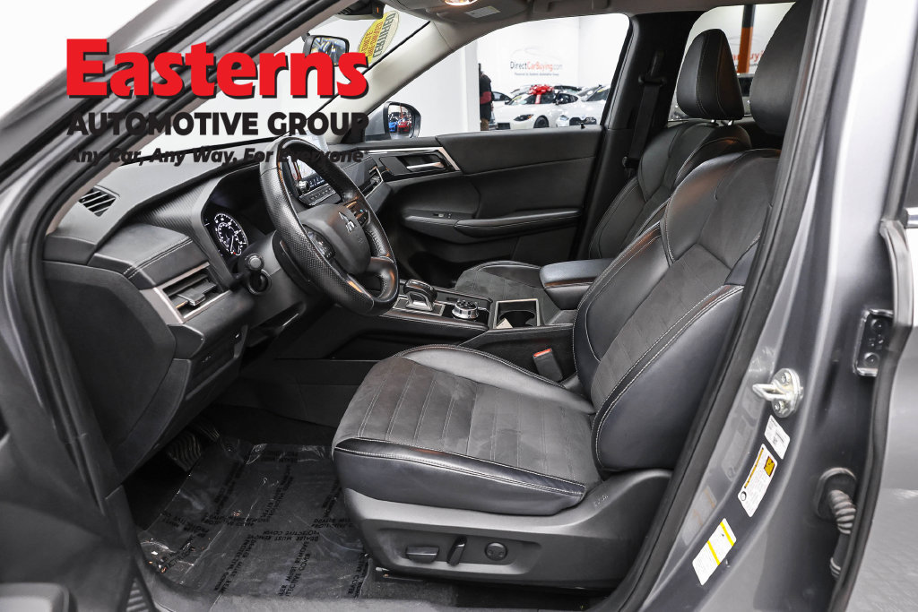 Used 2024 Mitsubishi Outlander SE FWD image 15