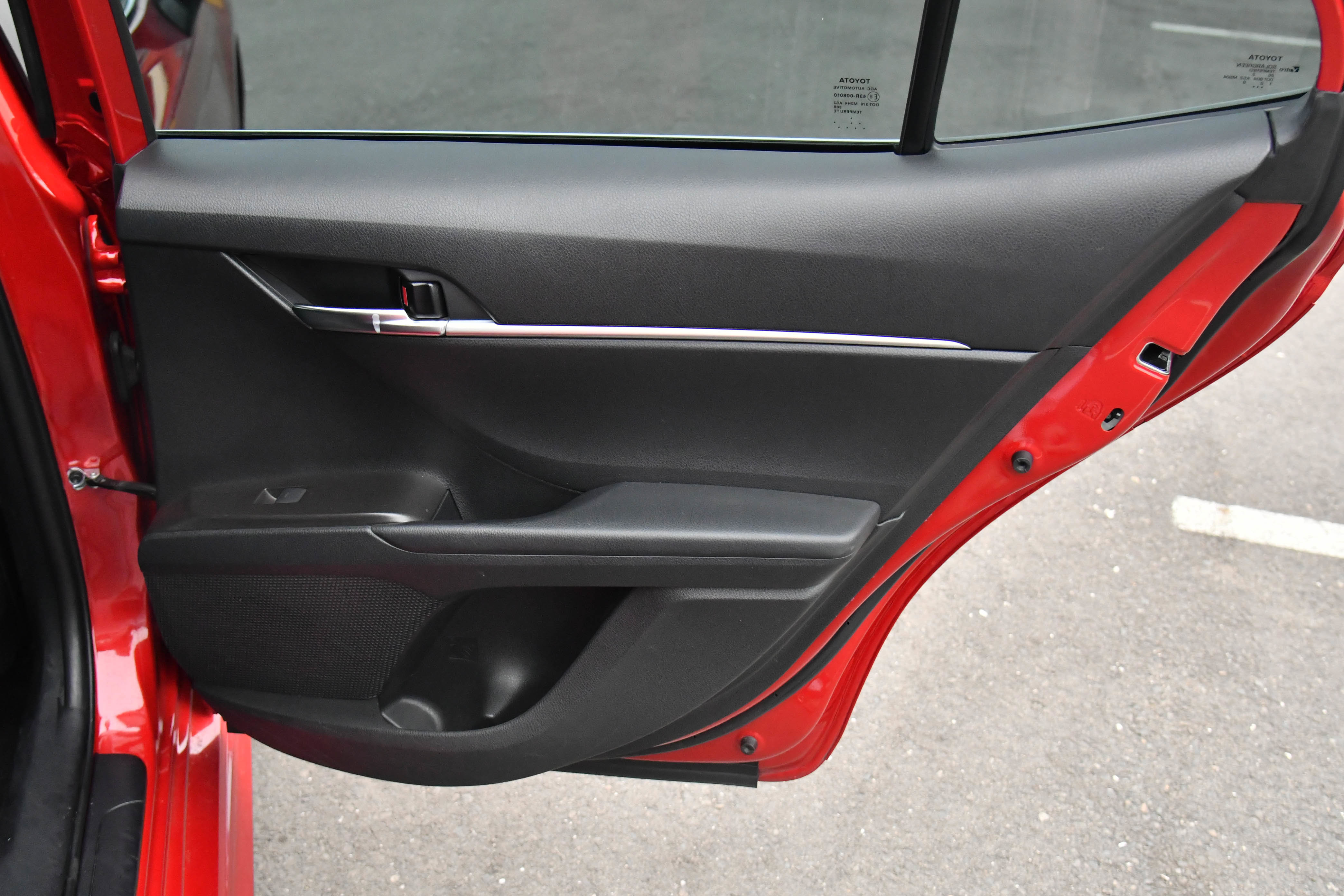 Used 2023 Toyota Camry SE image 39