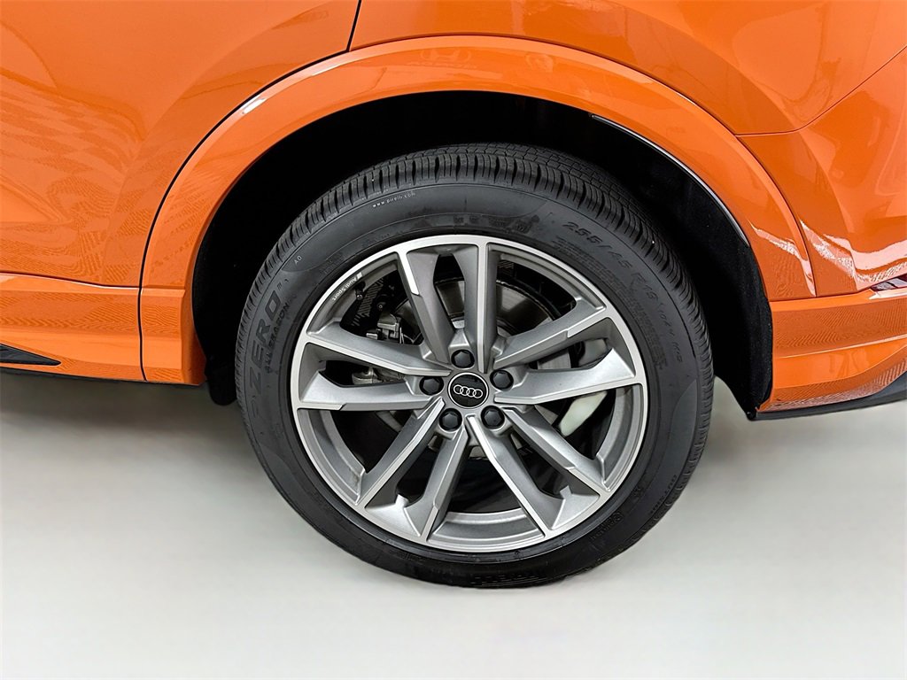 Certified 2025 Audi Q3 2.0T Premium w/ Convenience Package image 24