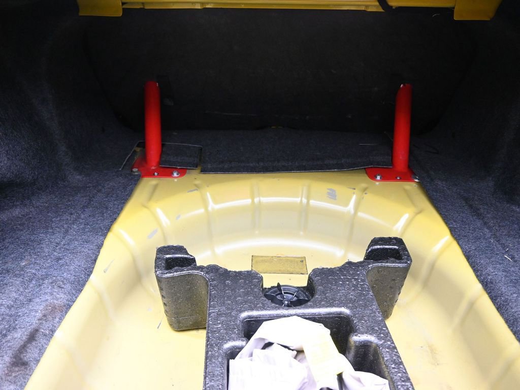 Used 2017 Ford Mustang Shelby GT350R w/ GT350R Equipment Group 920A image 16