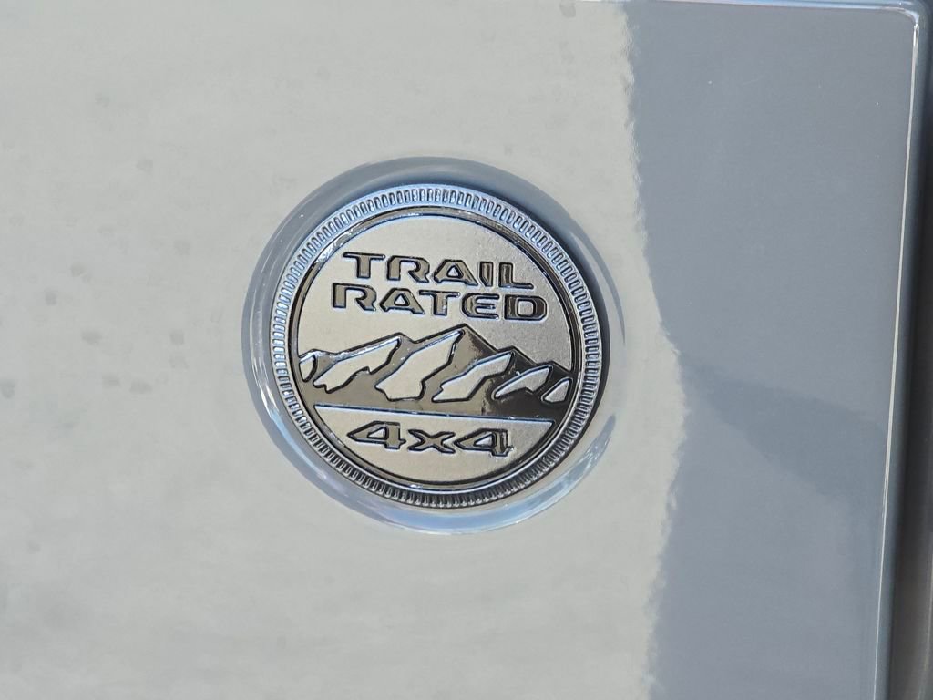 Used 2022 Jeep Gladiator Overland image 31