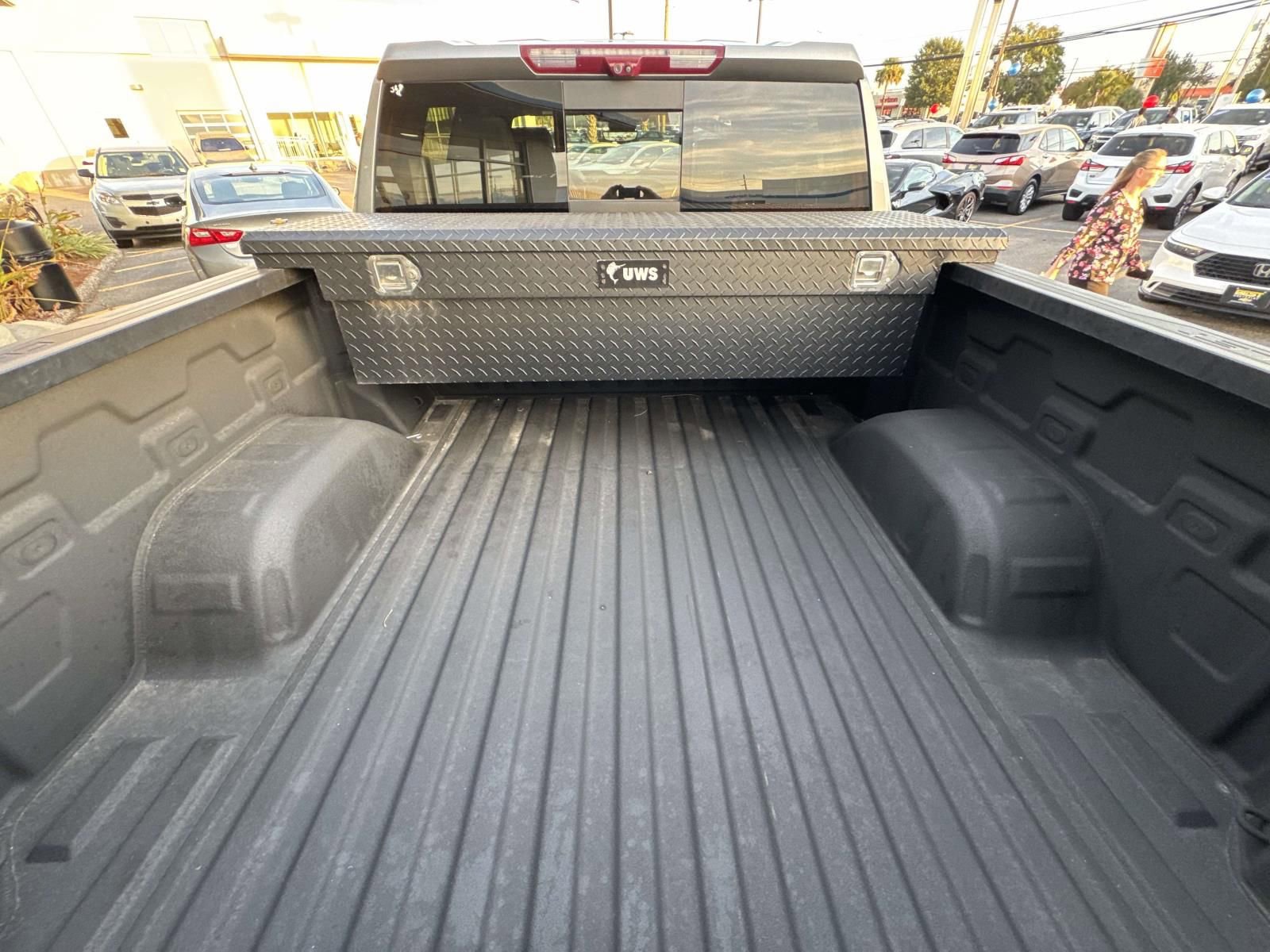 Used 2023 Chevrolet Silverado 1500 ZR2 w/ ZR2 Bison Edition AWD/4WD image 11