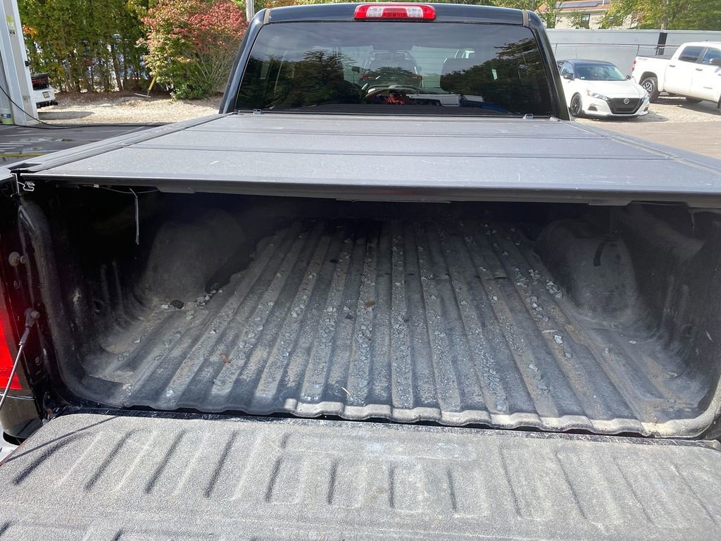 Used 2018 Chevrolet Silverado 1500 LT w/ All Star Edition image 27