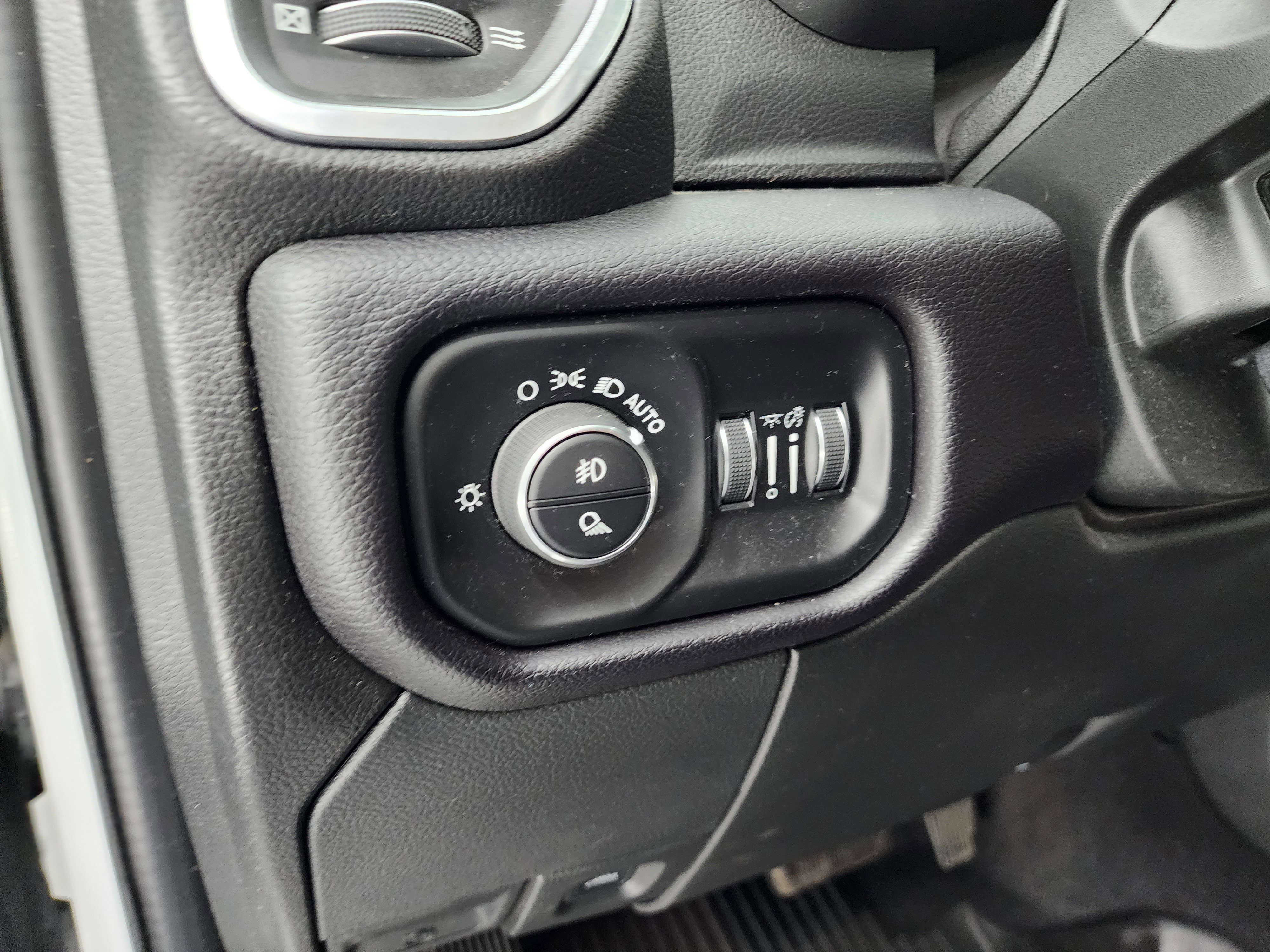 Used 2021 RAM 3500 Laramie image 47